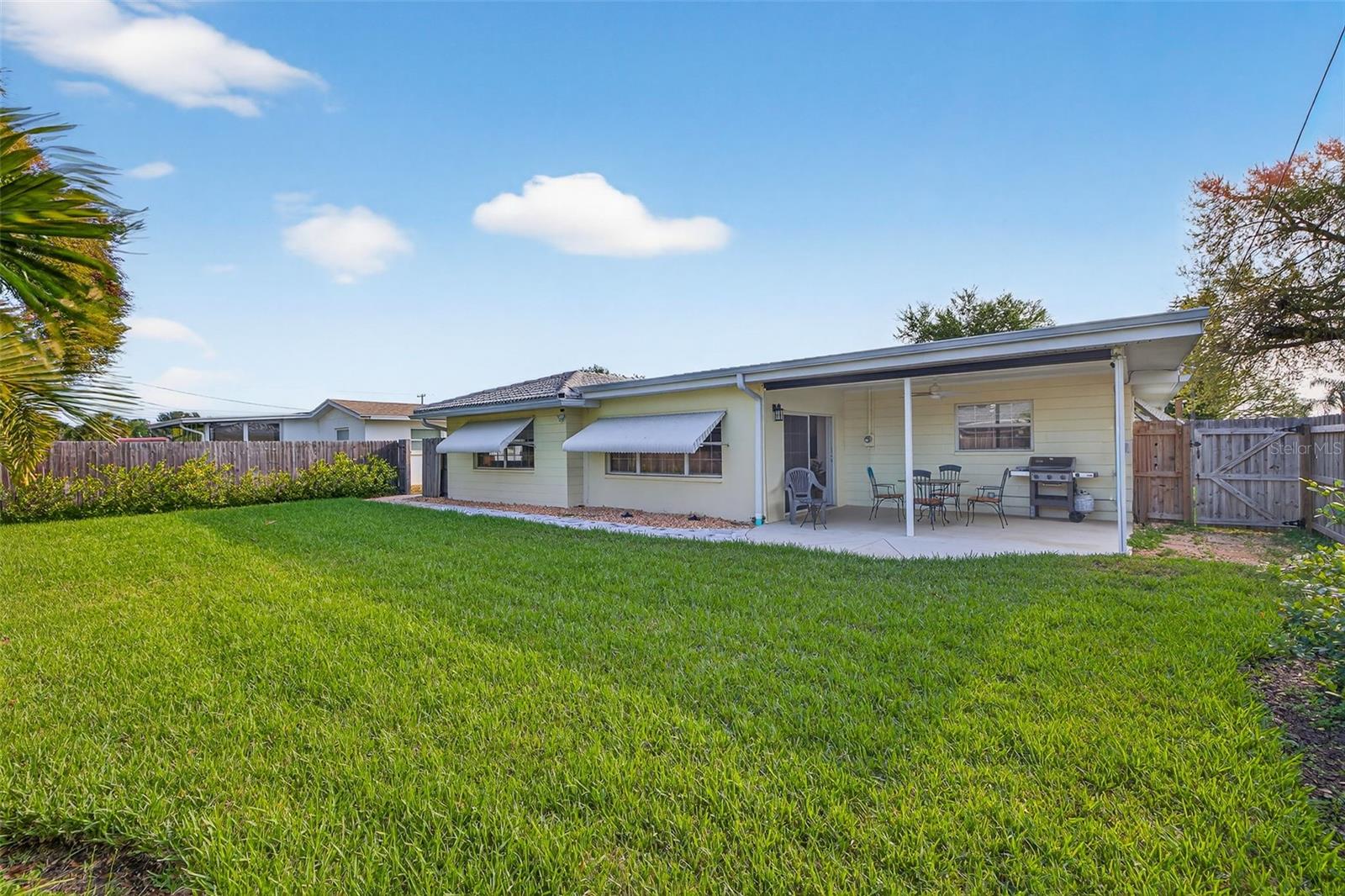 Image 26 of 26 For 1290 Edenville Avenue