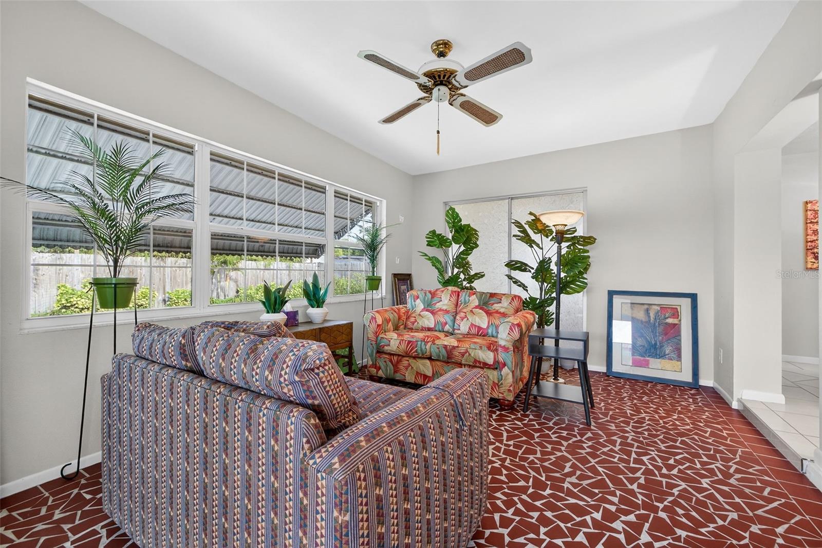 Image 5 of 26 For 1290 Edenville Avenue