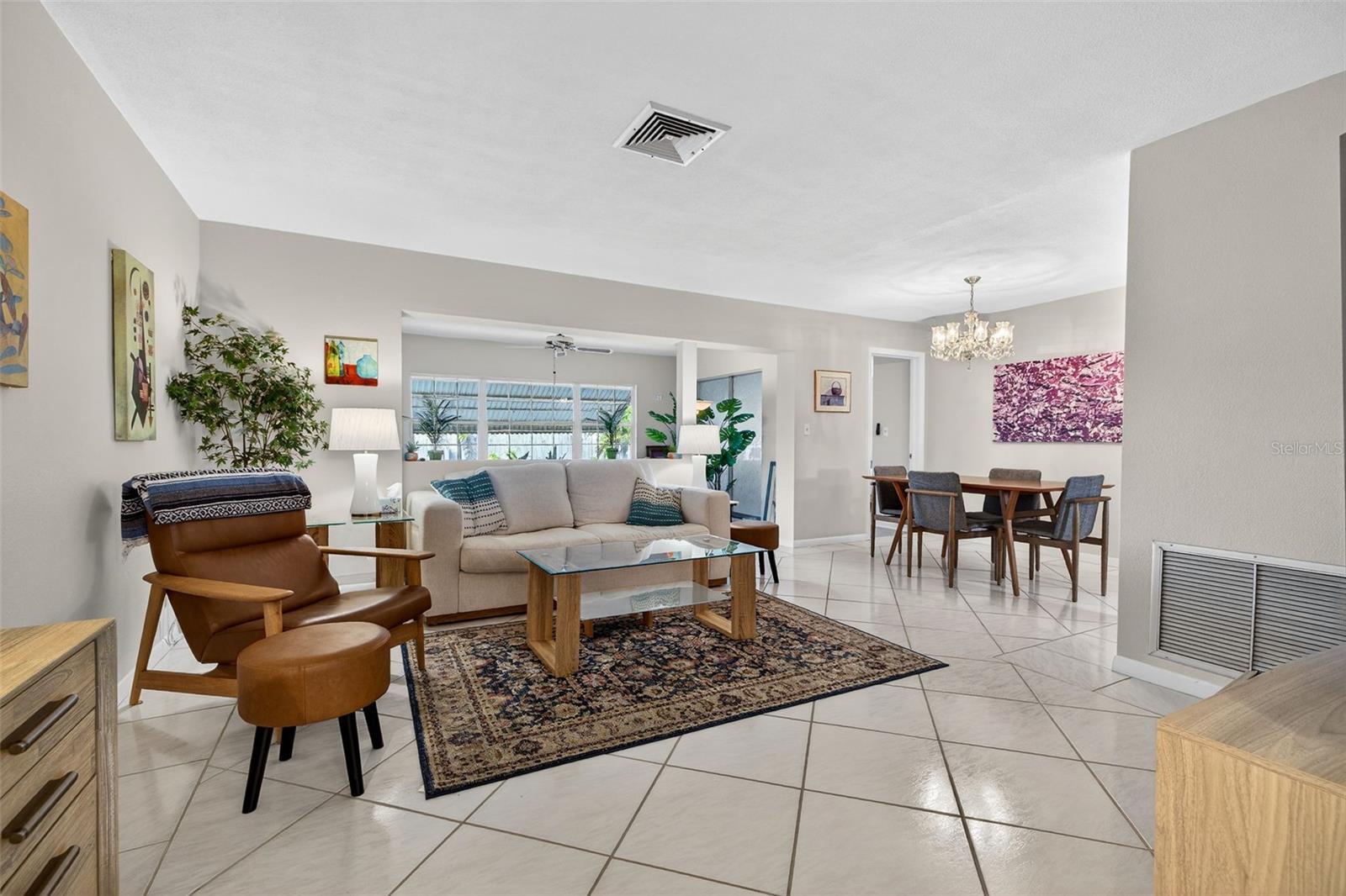 Image 7 of 26 For 1290 Edenville Avenue