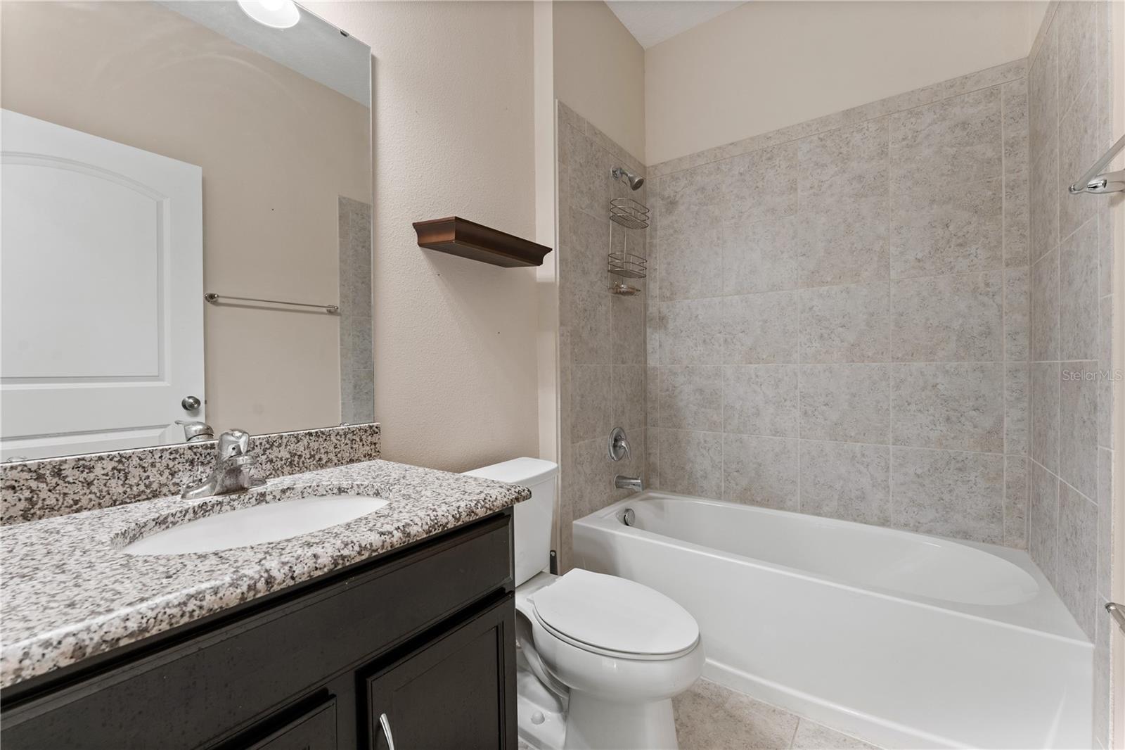 Image 21 of 32 For 954 Old Windsor Way