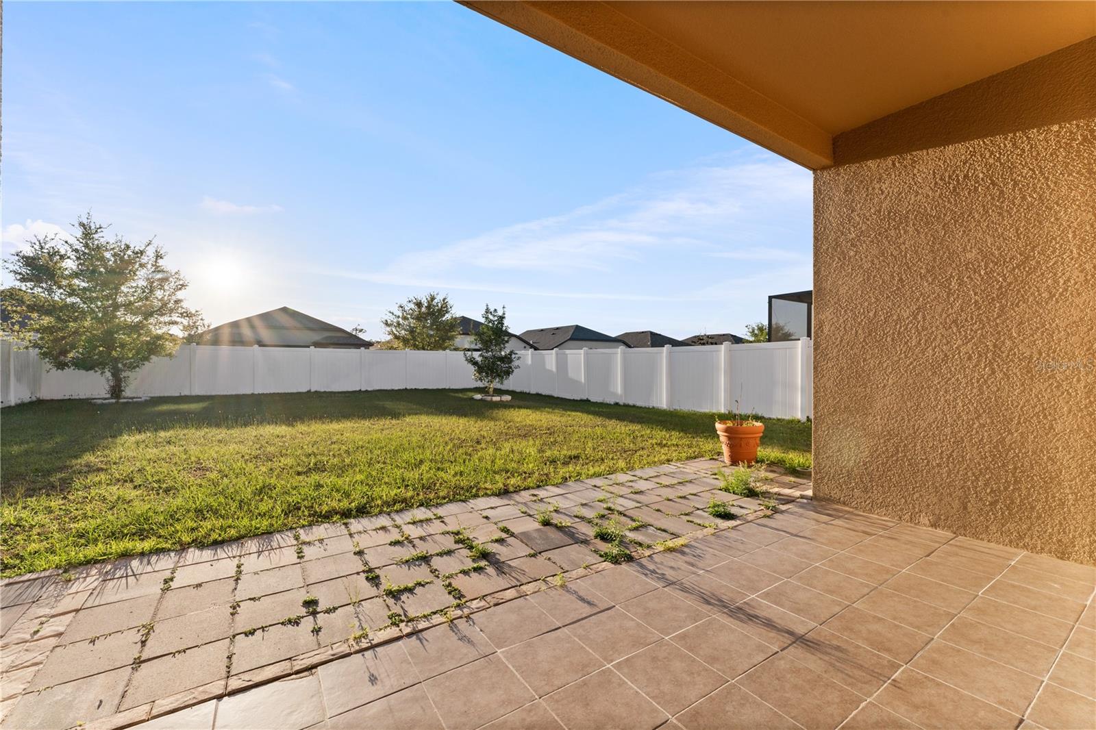 Image 23 of 32 For 954 Old Windsor Way