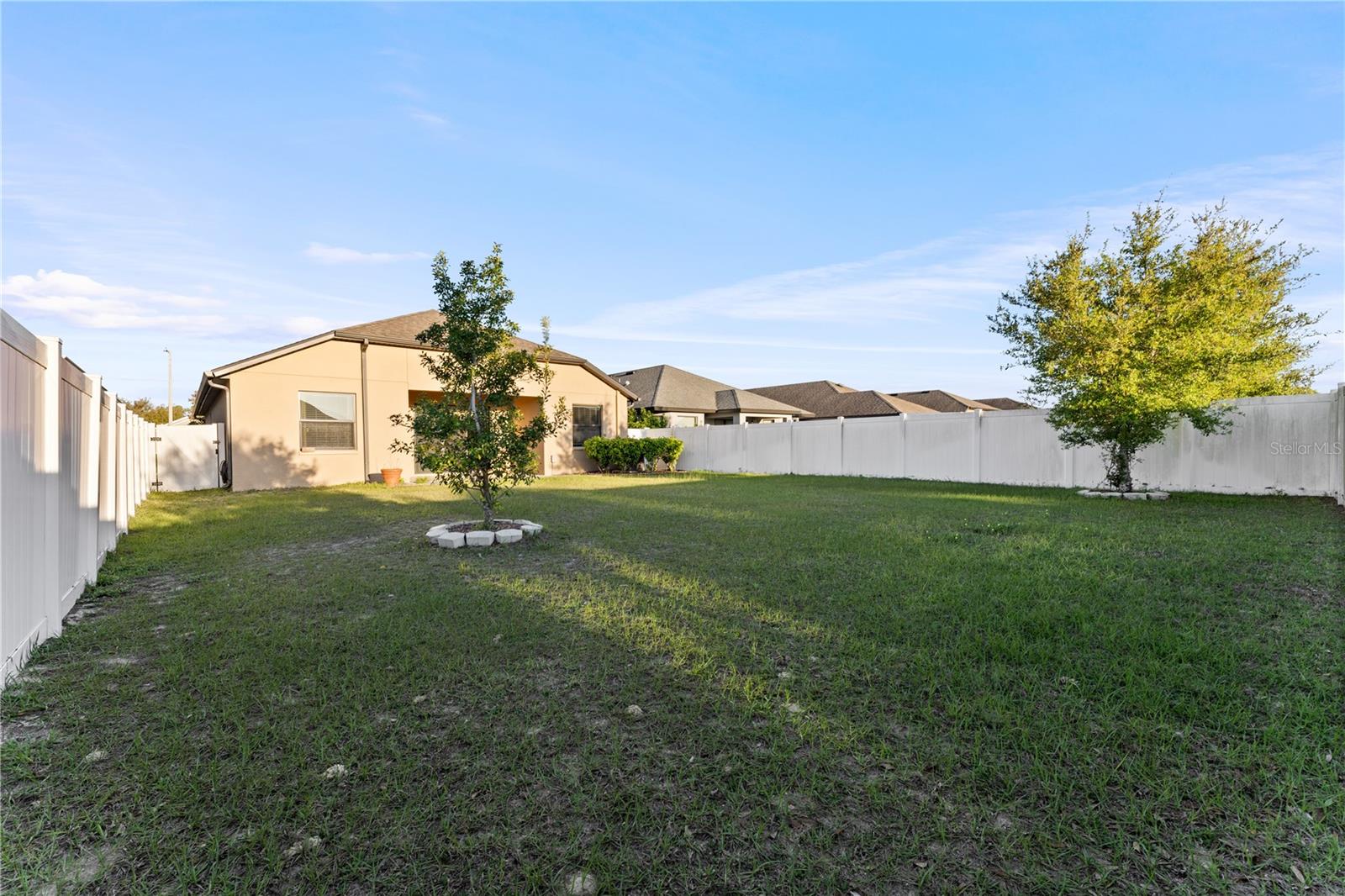 Image 25 of 32 For 954 Old Windsor Way