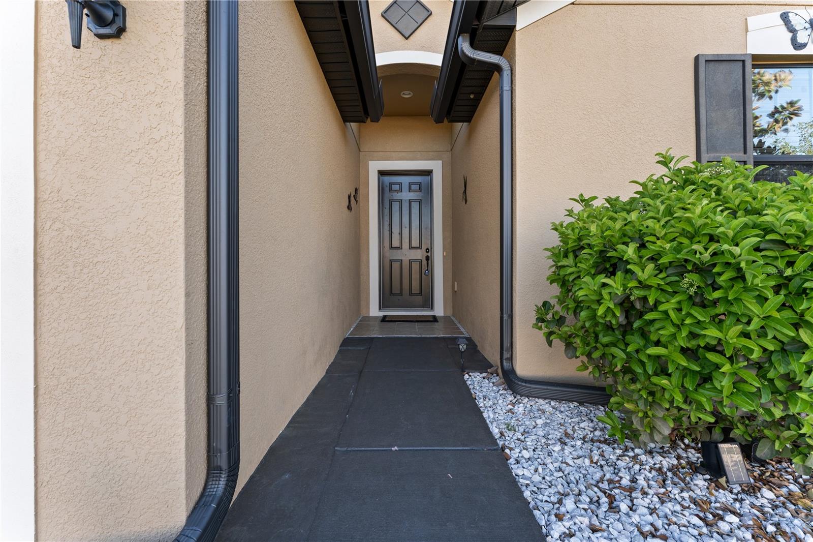 Image 4 of 32 For 954 Old Windsor Way