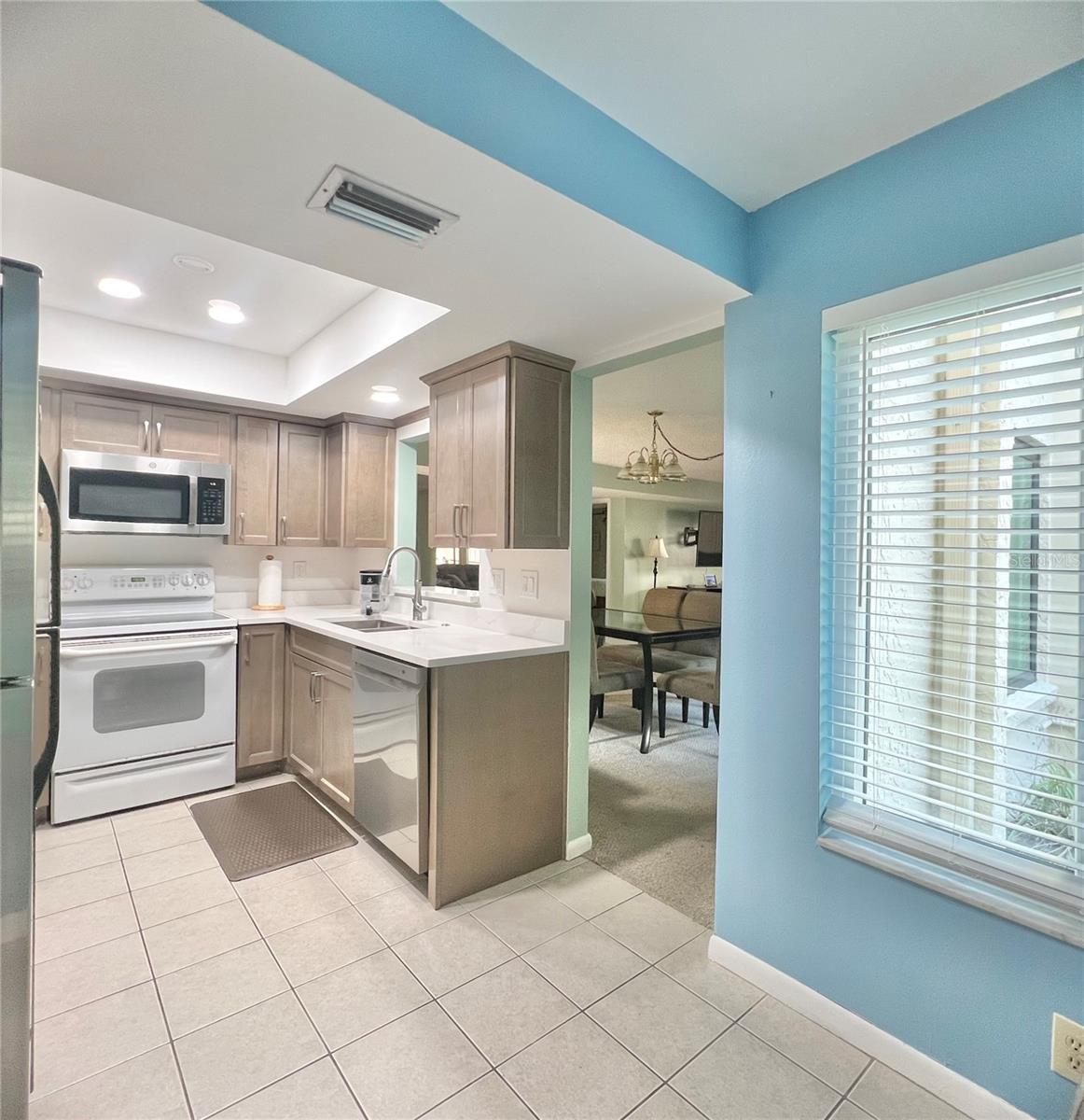 Image 18 of 50 For 700 Starkey Road 814