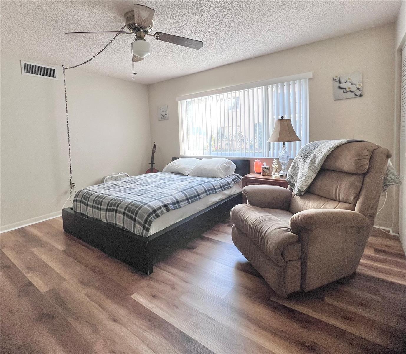 Image 41 of 50 For 700 Starkey Road 814