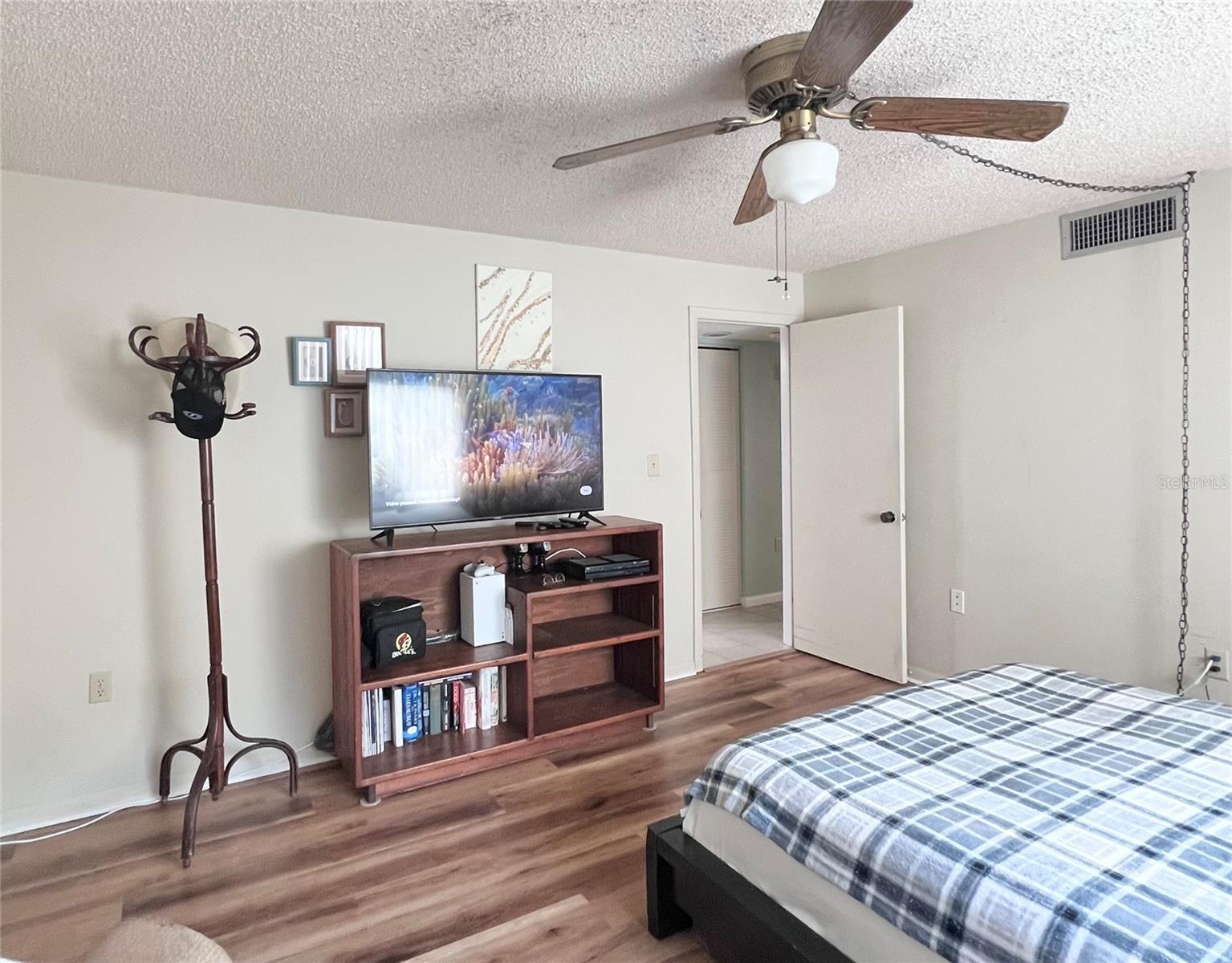 Image 42 of 50 For 700 Starkey Road 814