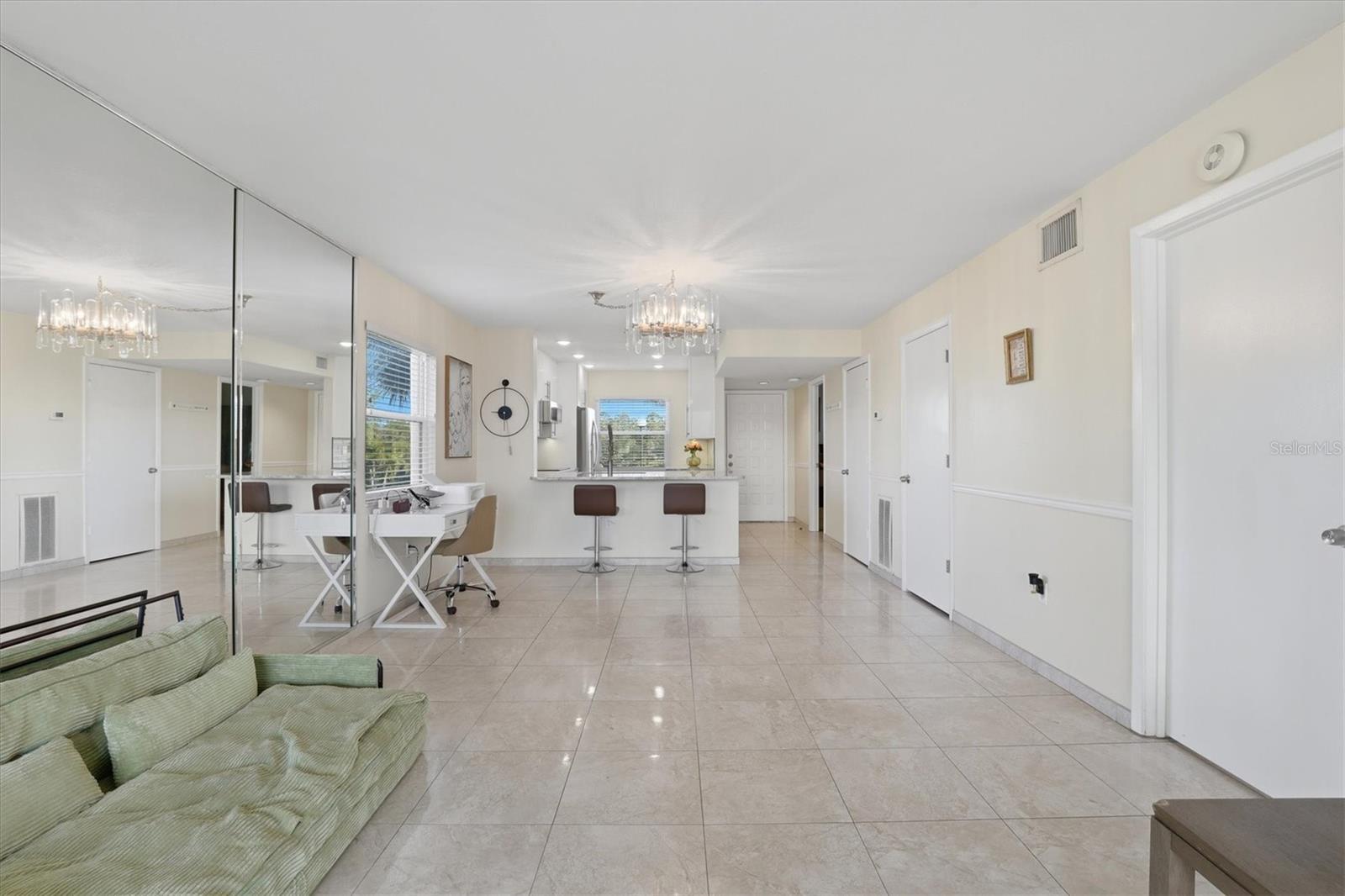 Image 15 of 63 For 1805 Mariner Drive 55