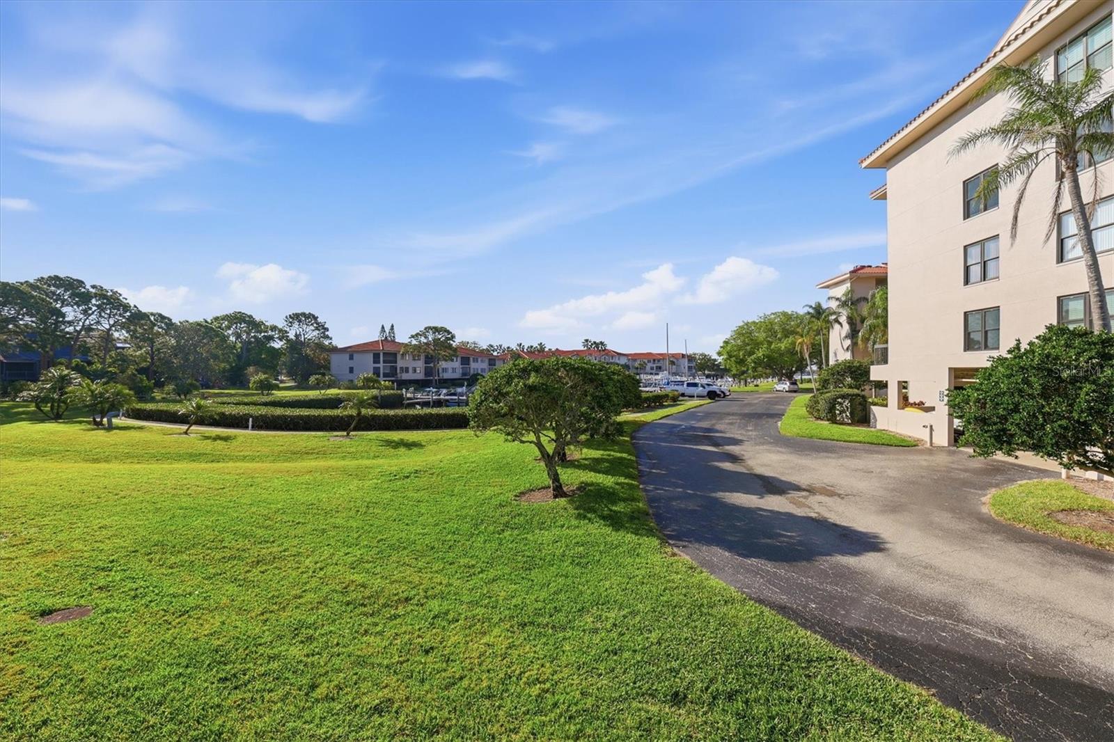 Image 20 of 63 For 1805 Mariner Drive 55