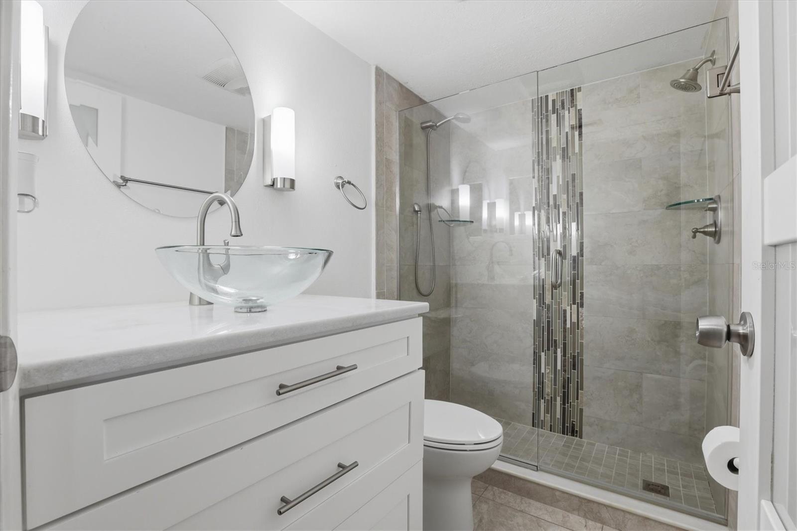 Image 29 of 63 For 1805 Mariner Drive 55