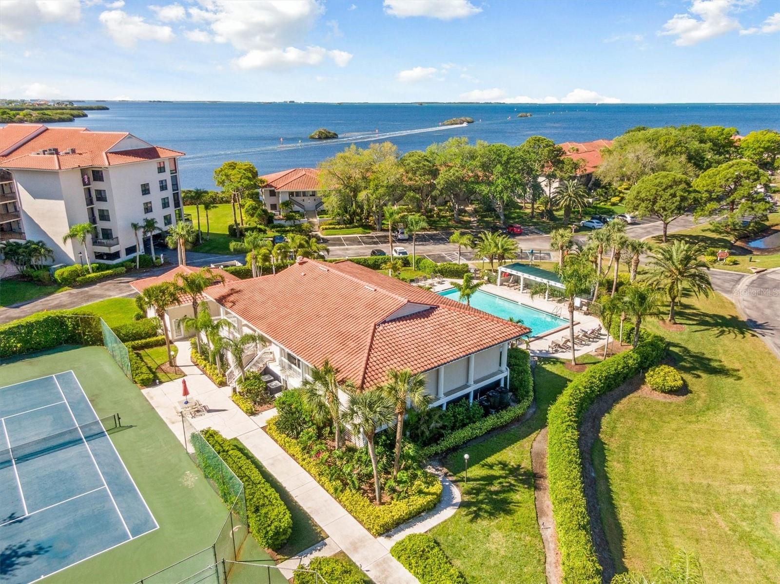 Image 38 of 63 For 1805 Mariner Drive 55