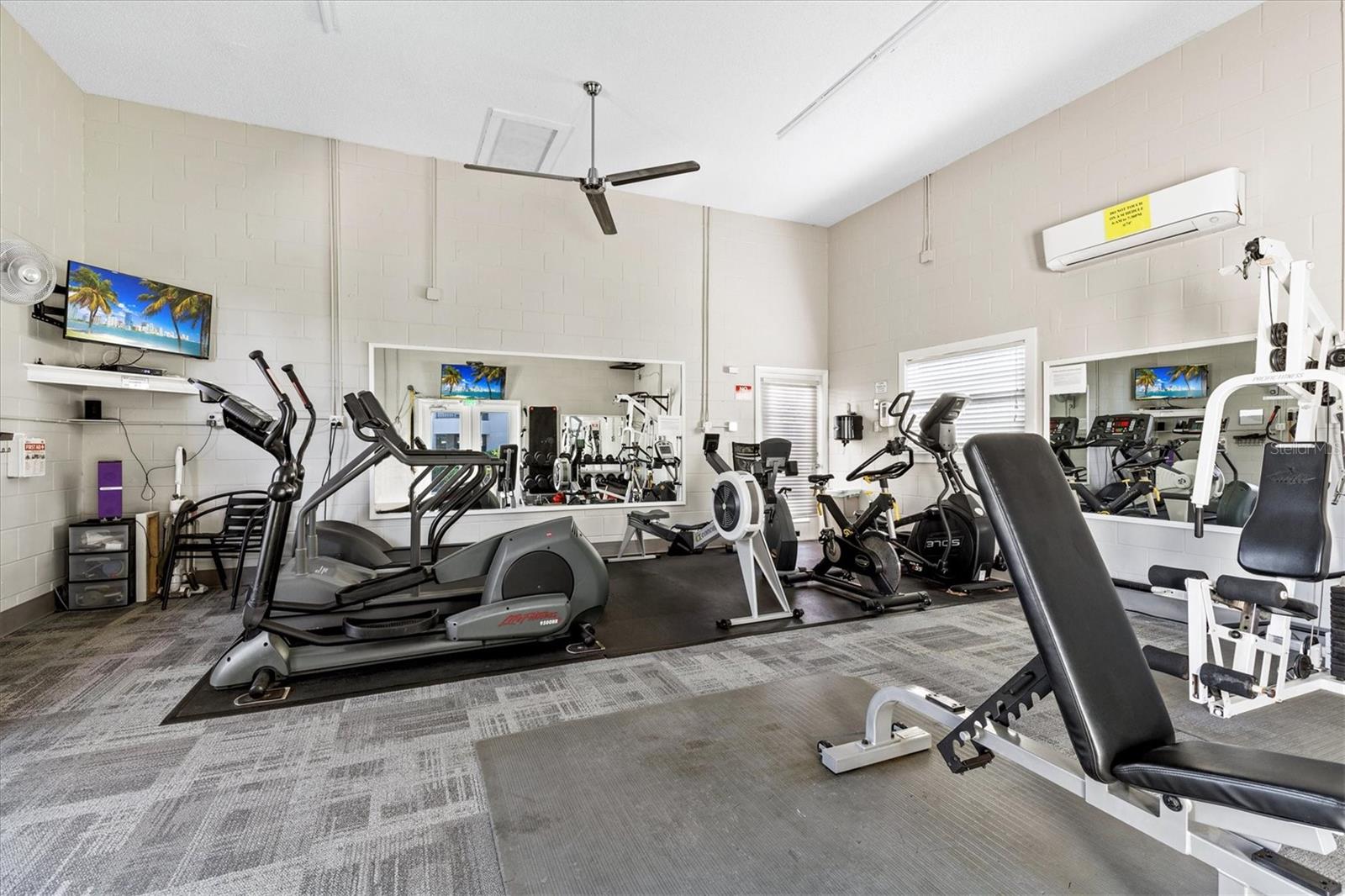 Image 48 of 63 For 1805 Mariner Drive 55