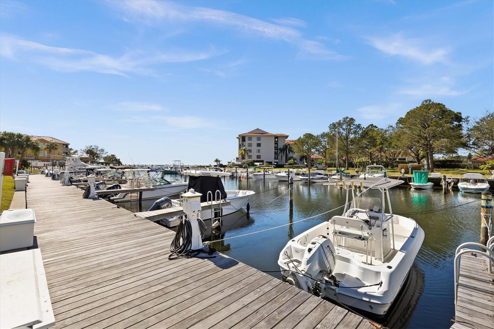 Image 50 of 63 For 1805 Mariner Drive 55