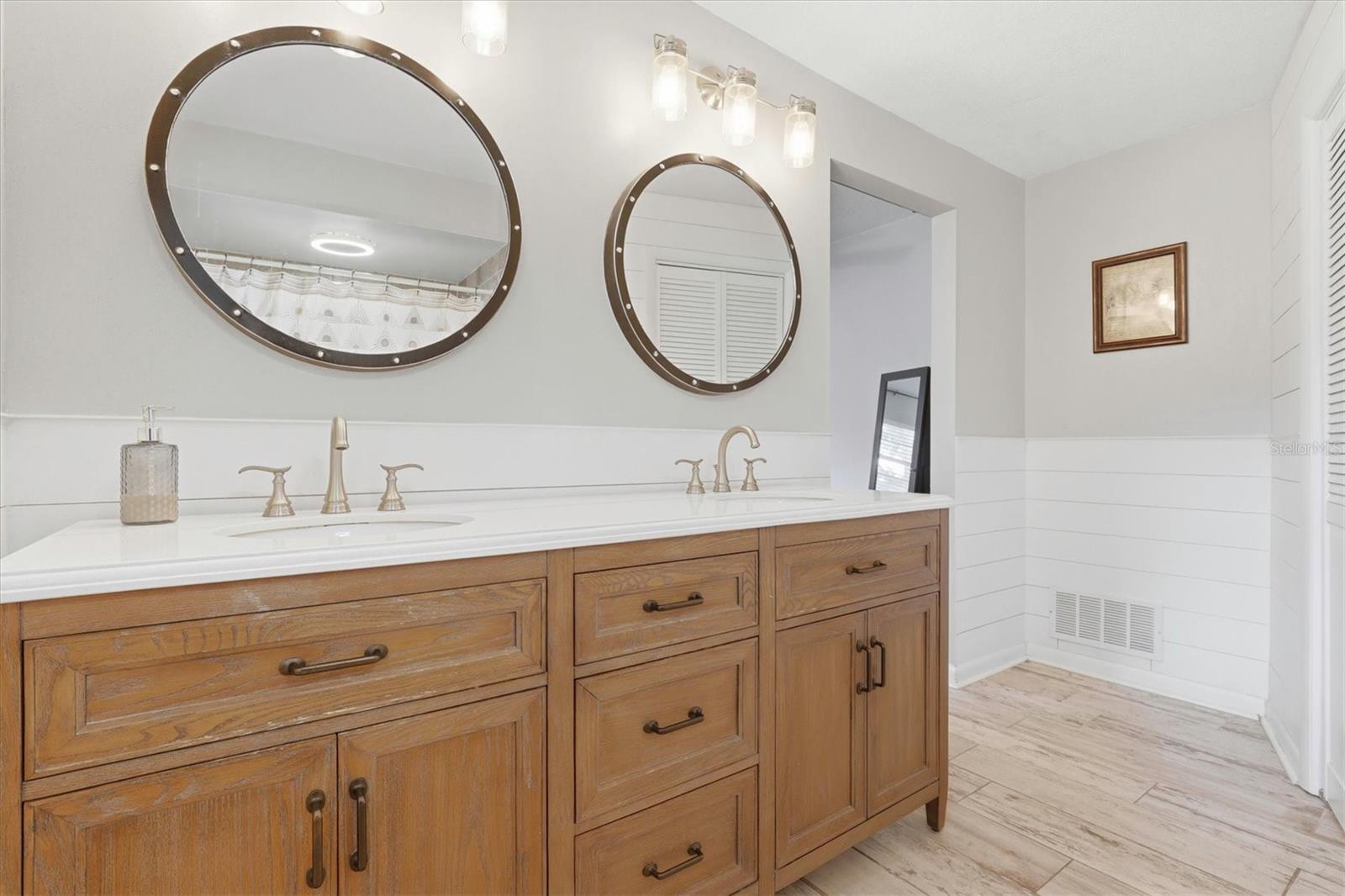 Image 23 of 34 For 1143 Lancer Lane