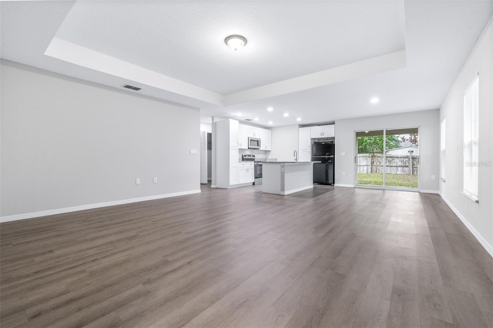 Image 10 of 47 For 1727 Second Street Ne