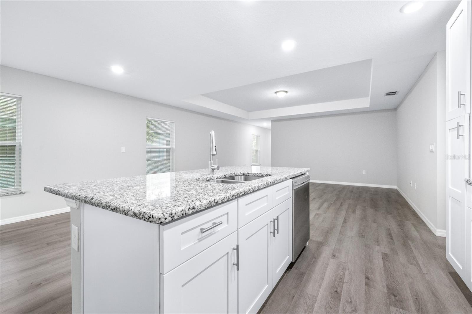 Image 20 of 47 For 1727 Second Street Ne