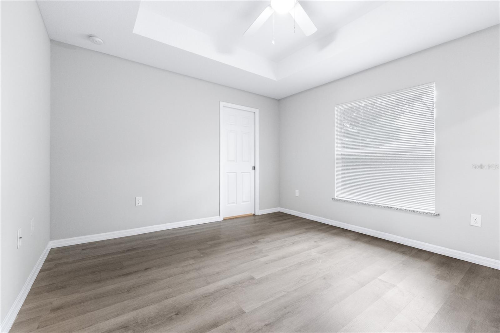 Image 22 of 47 For 1727 Second Street Ne