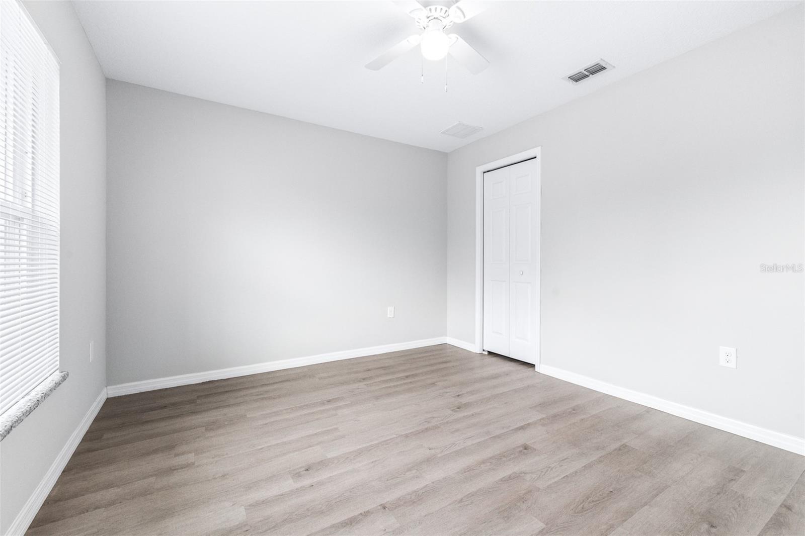Image 30 of 47 For 1727 Second Street Ne