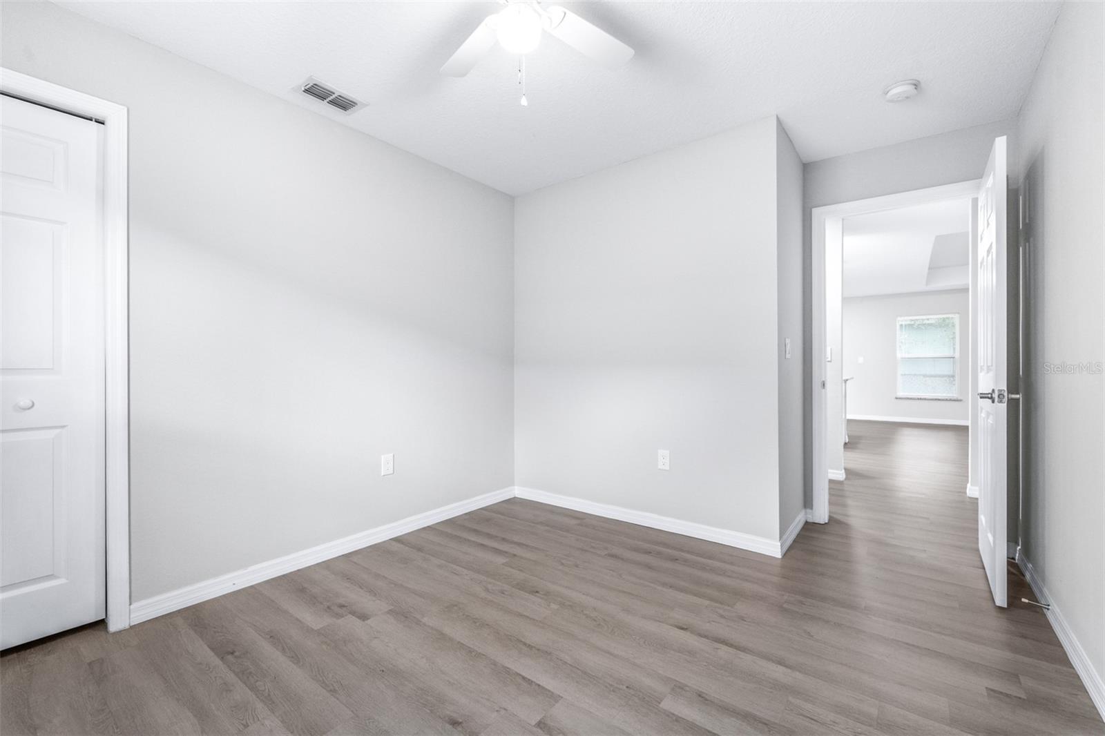 Image 35 of 47 For 1727 Second Street Ne