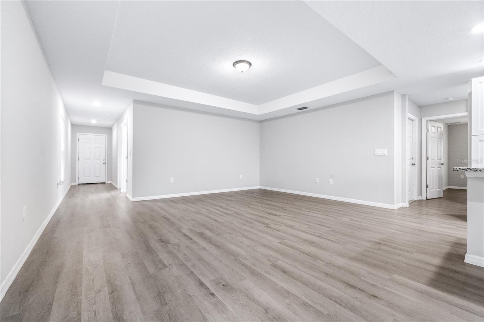 Image 8 of 47 For 1727 Second Street Ne