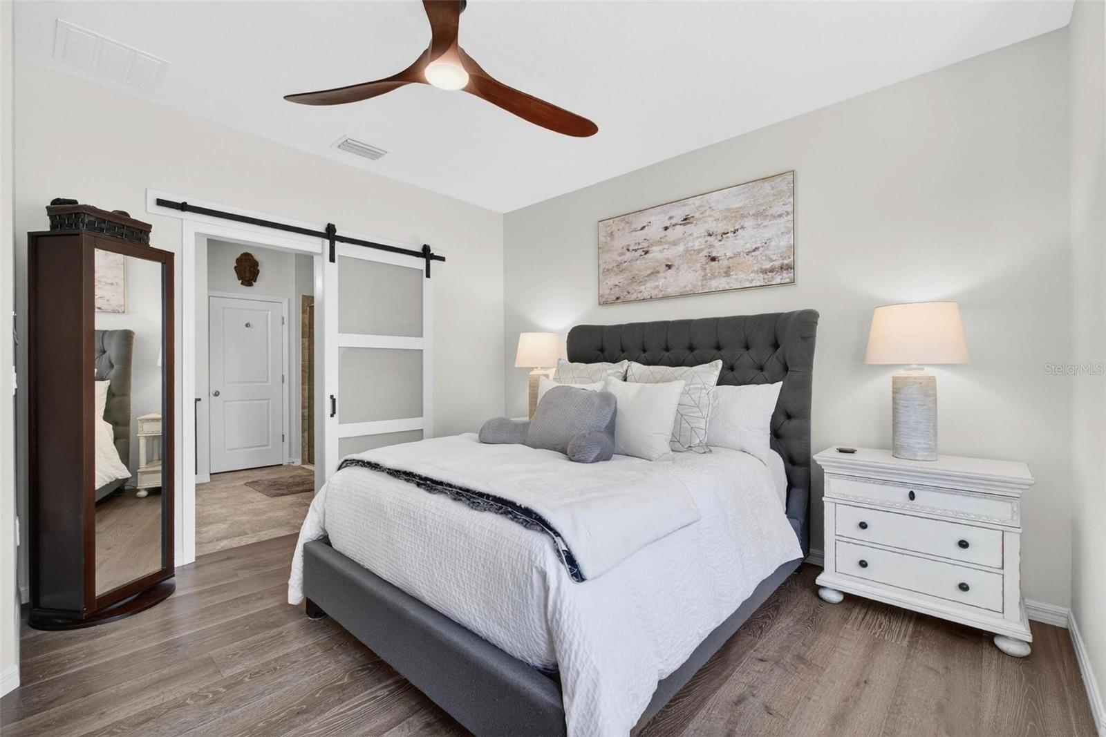 Image 20 of 45 For 594 52nd Terrace N