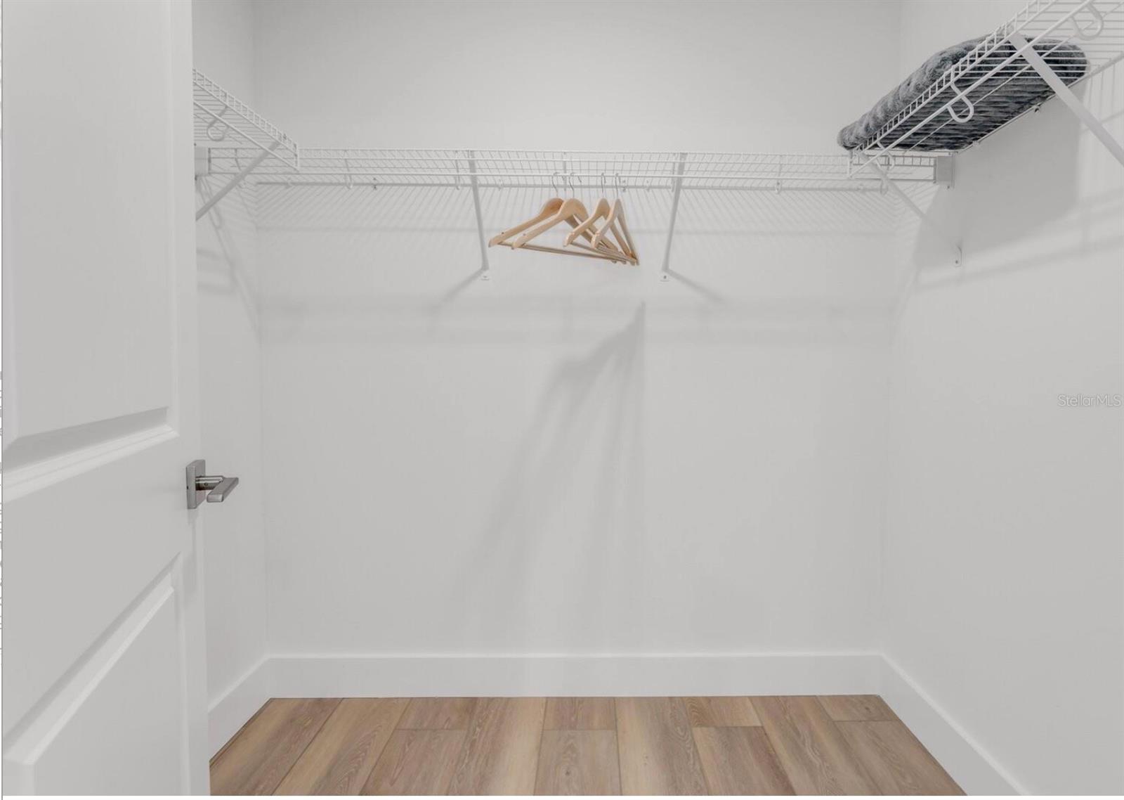 Image 11 of 16 For 2333 Beach Street