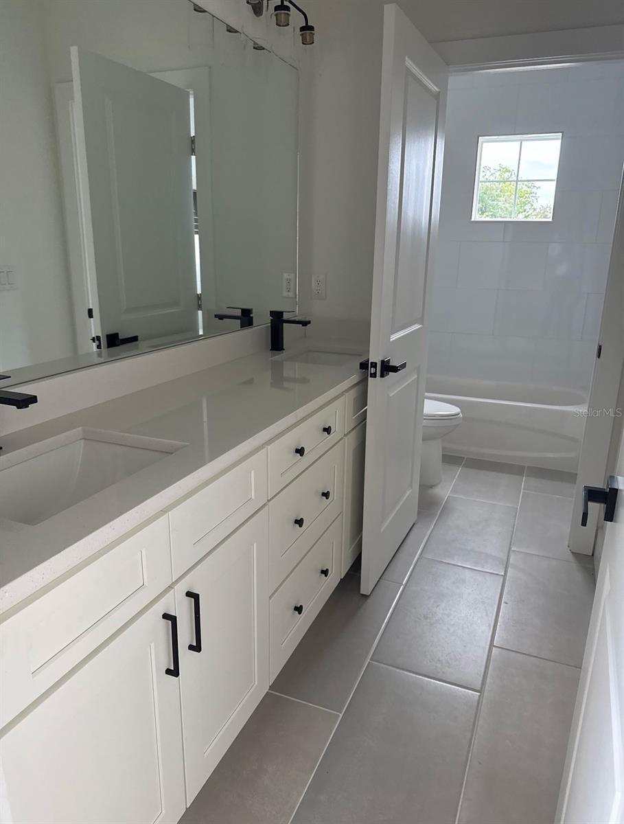 Image 14 of 16 For 2333 Beach Street