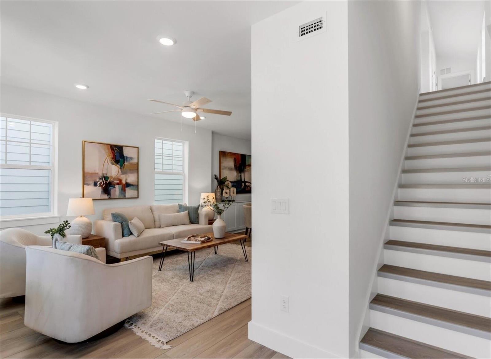 Image 2 of 16 For 2333 Beach Street