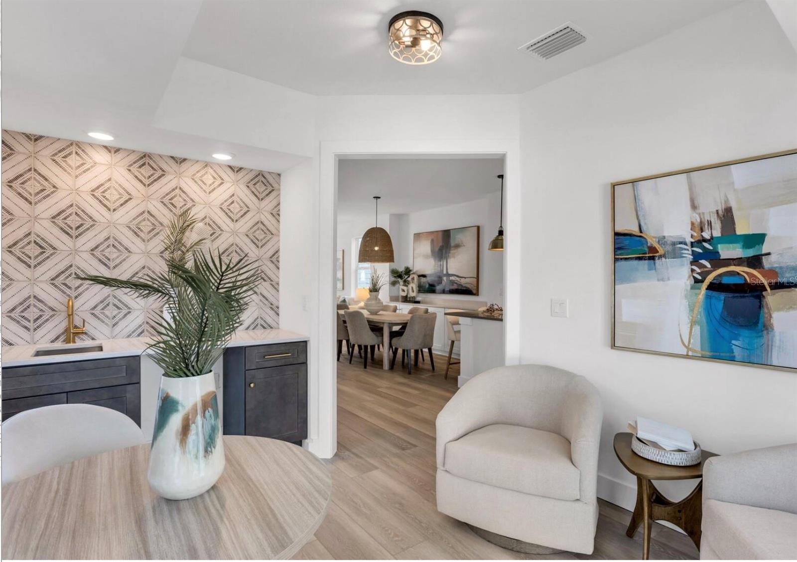 Image 6 of 16 For 2333 Beach Street