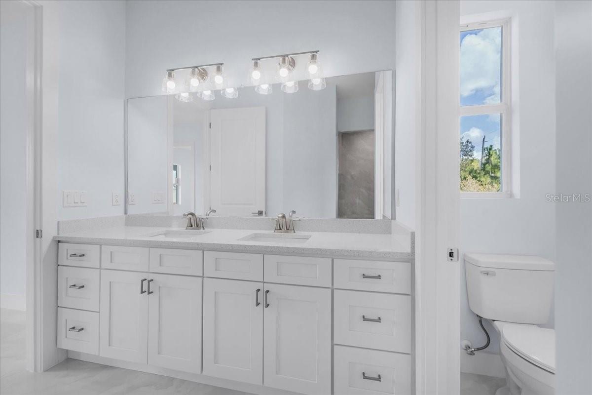 Image 18 of 44 For 1927 Richmond Avenue N