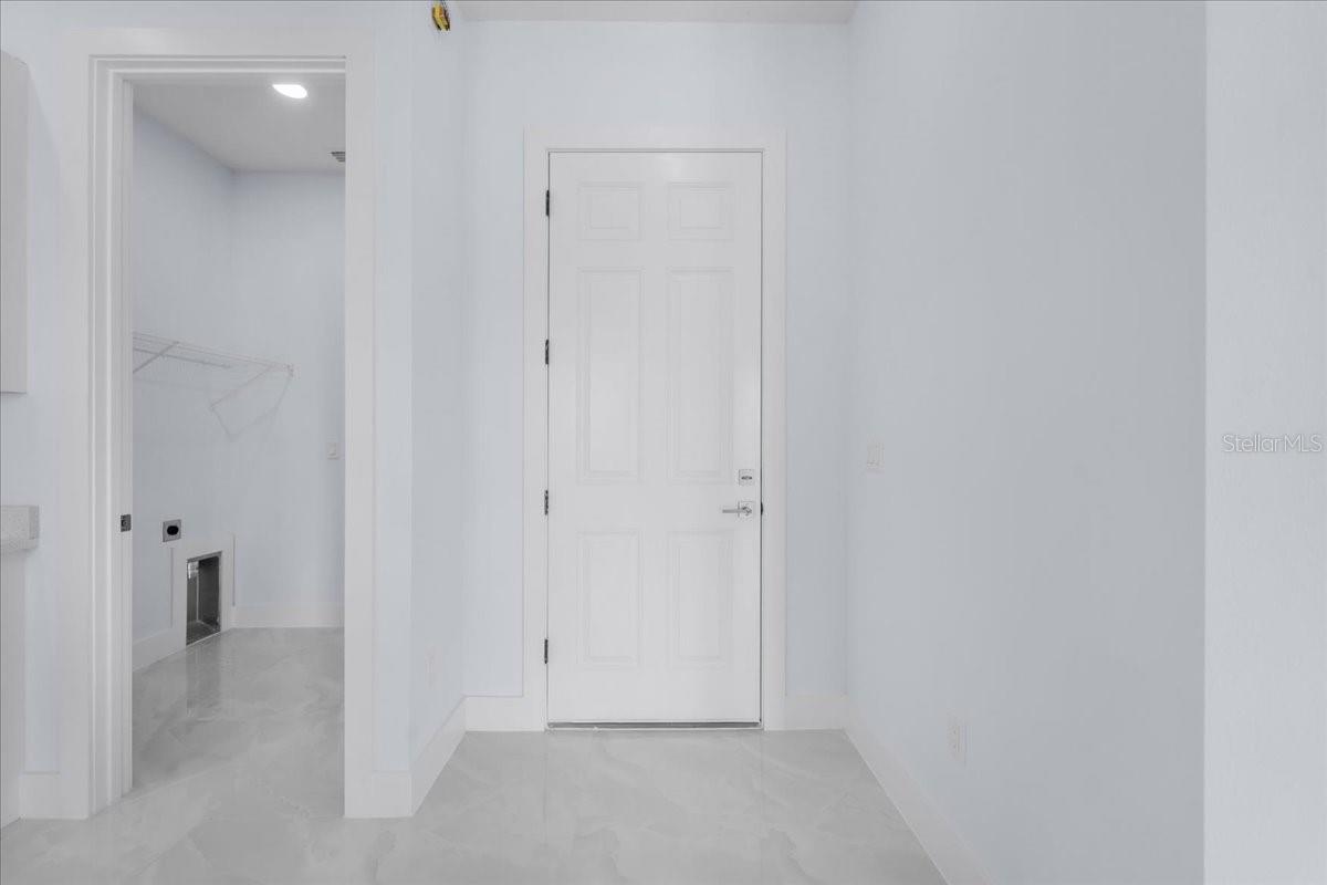 Image 2 of 44 For 1927 Richmond Avenue N