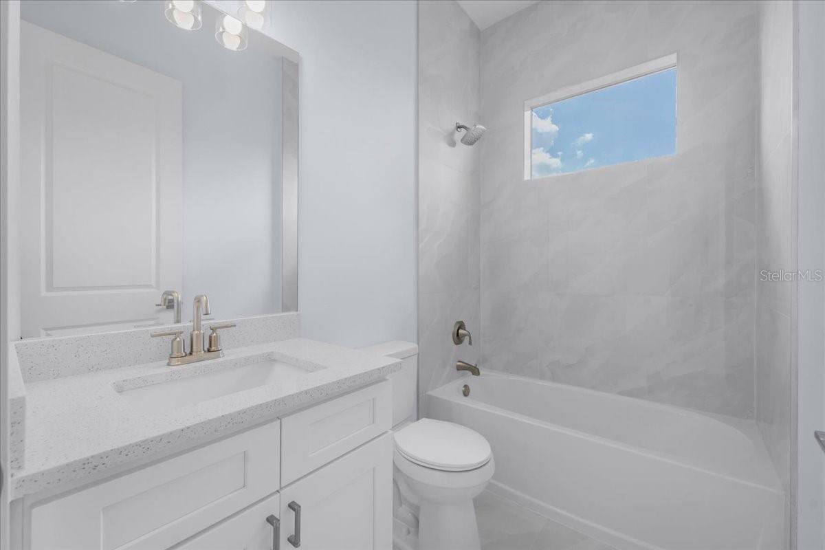 Image 32 of 44 For 1927 Richmond Avenue N