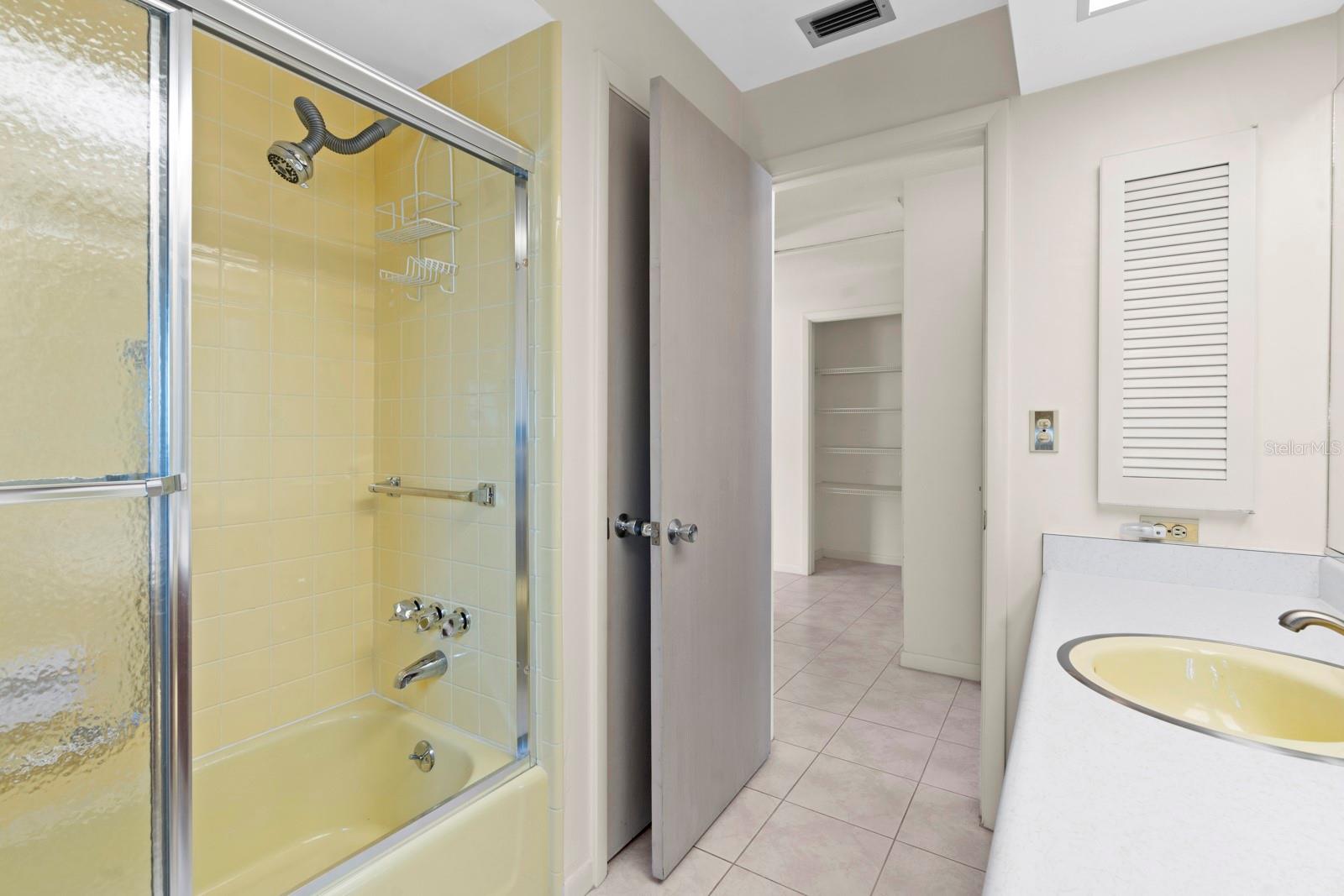 Image 27 of 36 For 2549 Wynnewood Drive