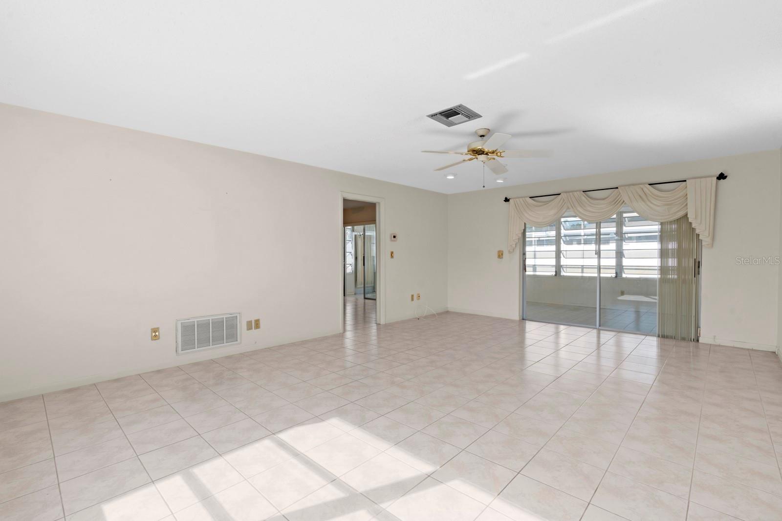 Image 5 of 36 For 2549 Wynnewood Drive