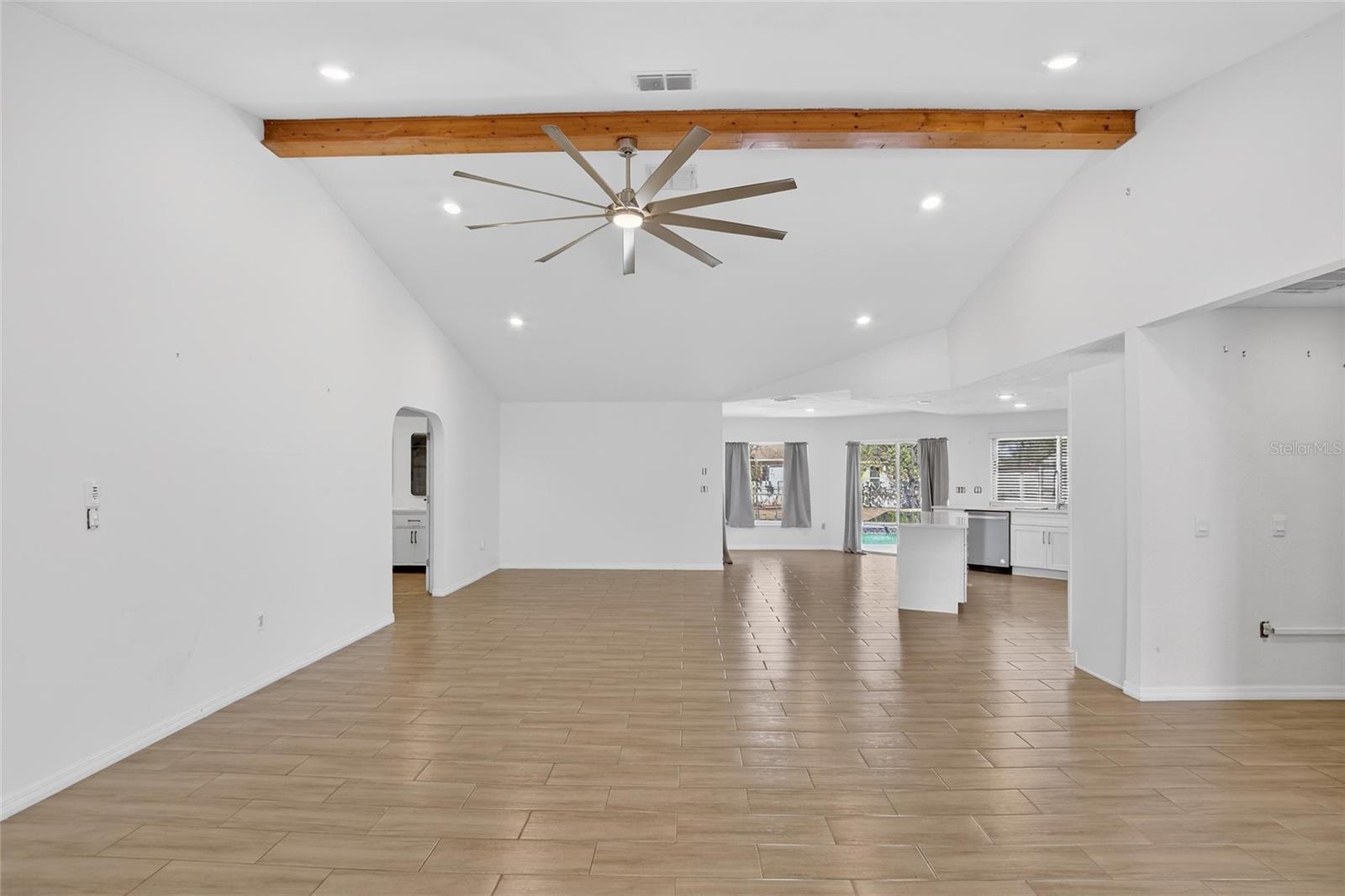 Image 10 of 98 For 15047 Woodbury Road