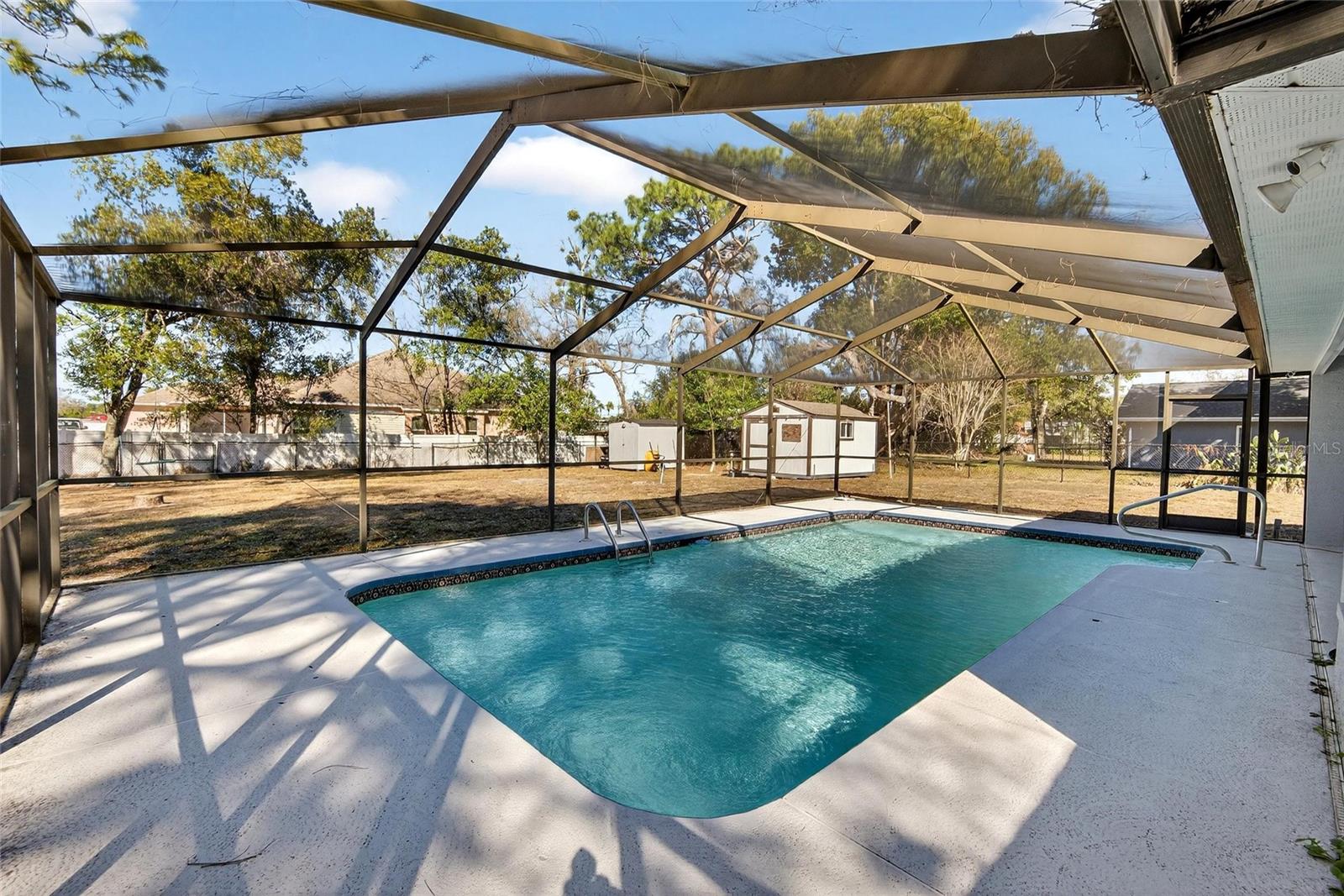 Image 47 of 98 For 15047 Woodbury Road