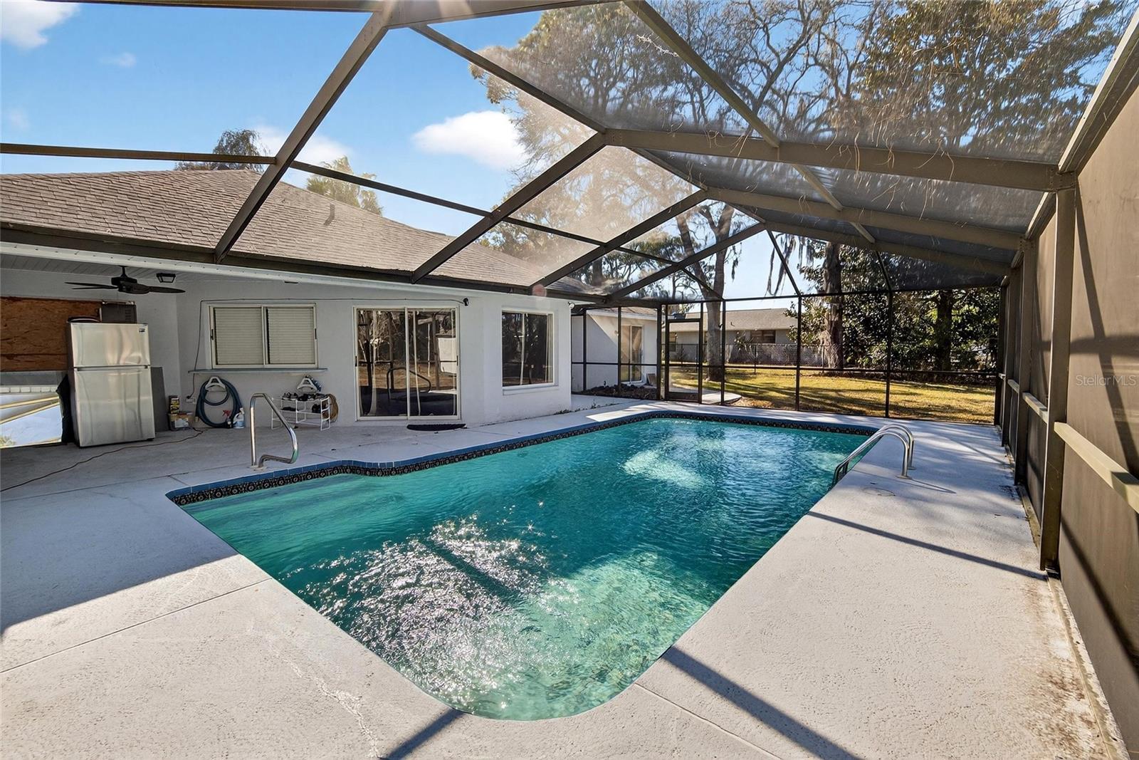 Image 49 of 98 For 15047 Woodbury Road