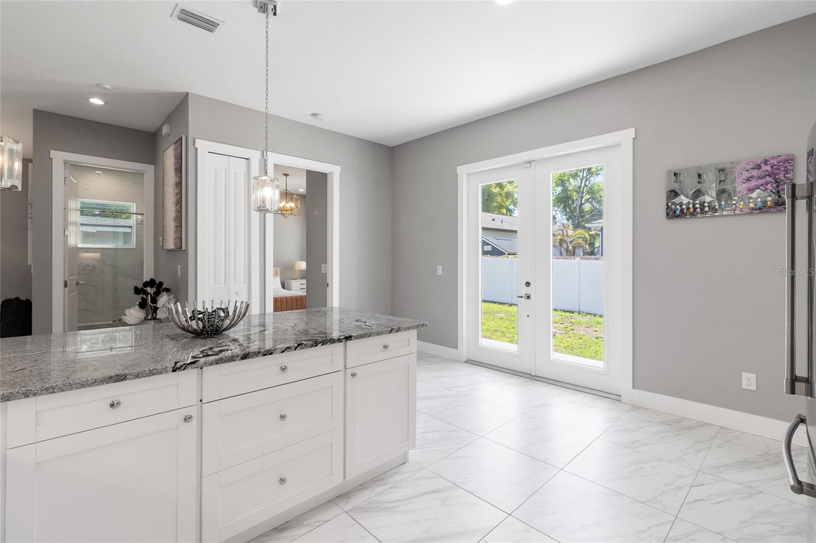 Image 16 of 50 For 122 Sligh Avenue