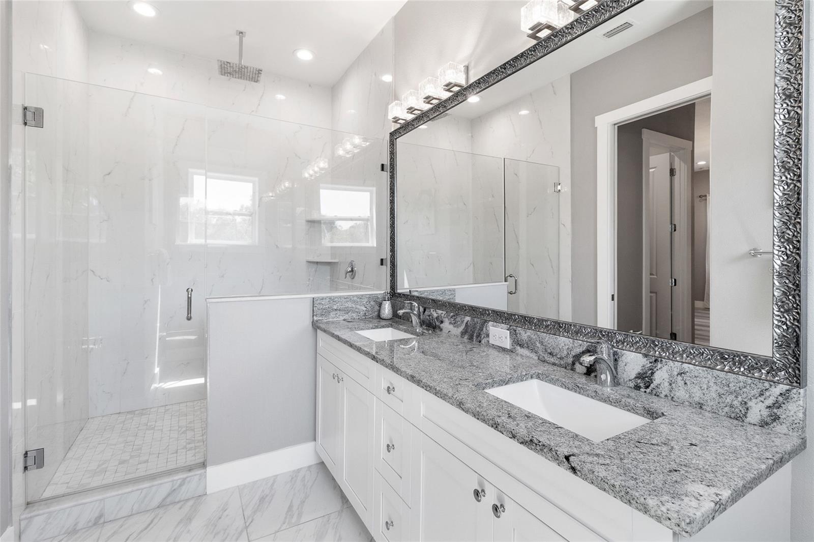 Image 31 of 50 For 122 Sligh Avenue