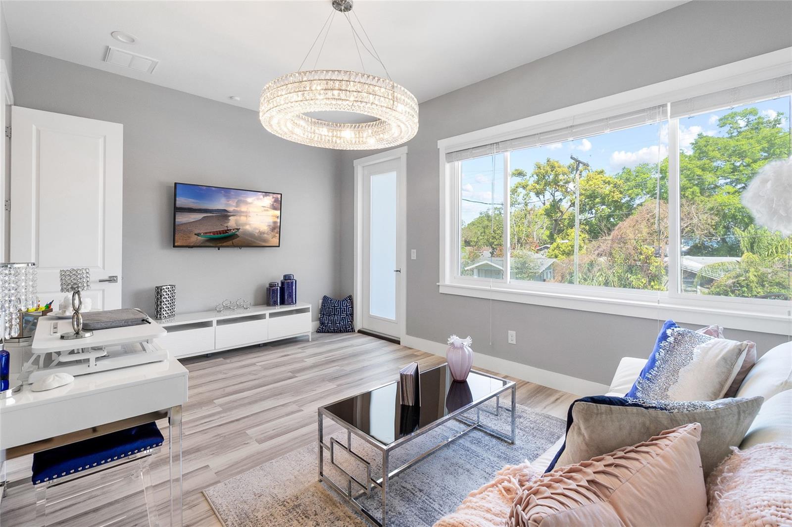 Image 35 of 50 For 122 Sligh Avenue