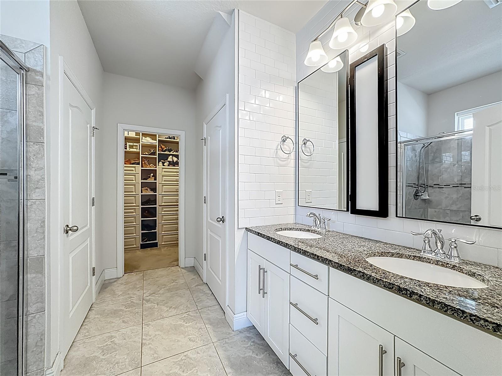 Image 25 of 59 For 12144 Ledbury Commons Drive