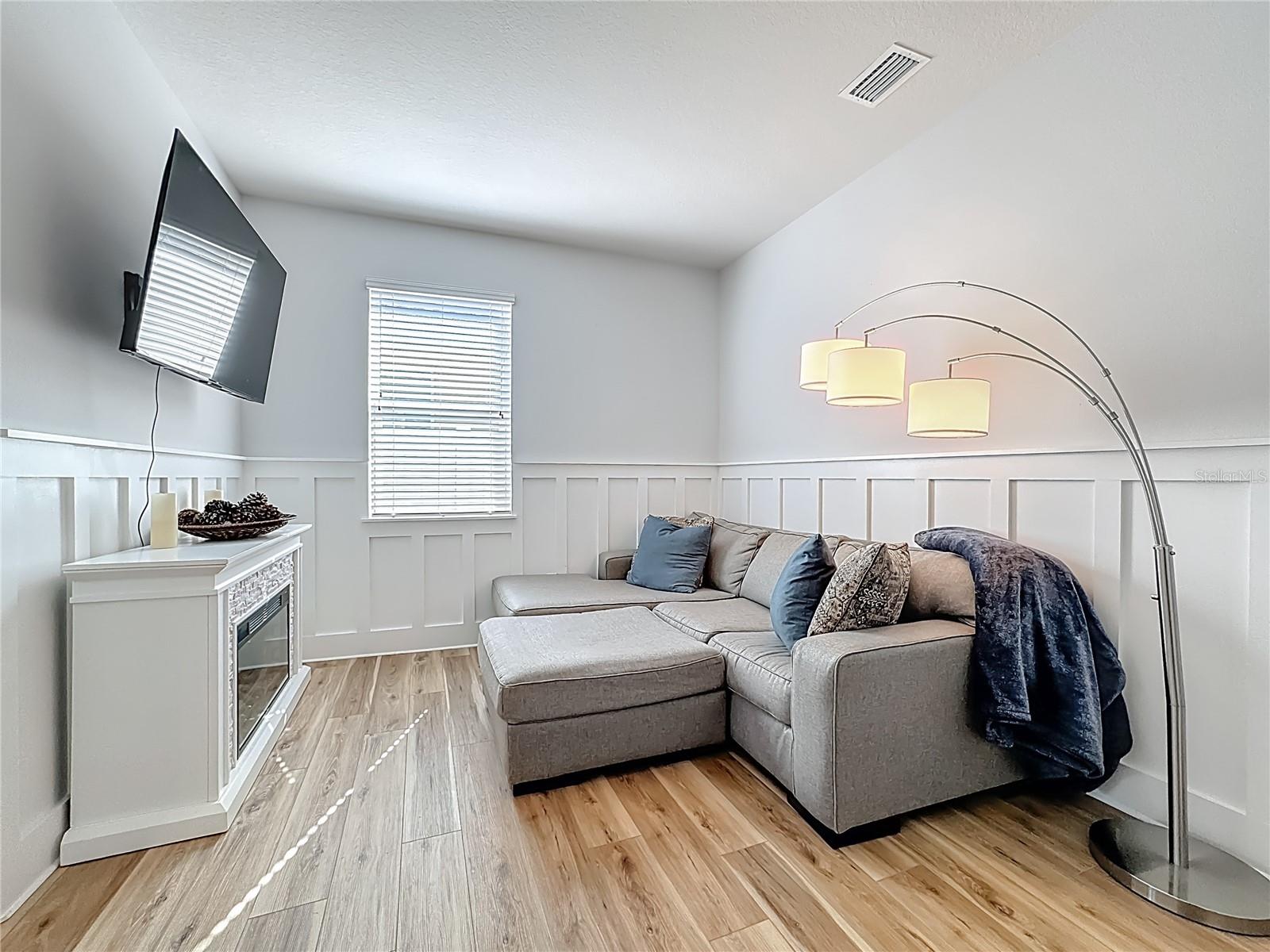 Image 36 of 59 For 12144 Ledbury Commons Drive