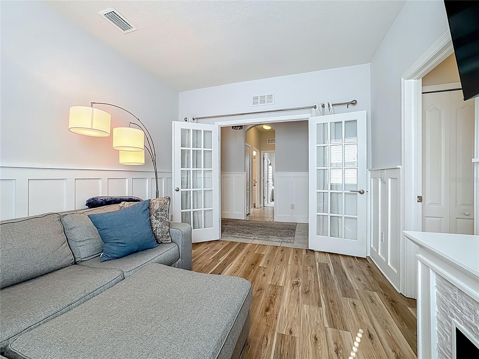 Image 37 of 59 For 12144 Ledbury Commons Drive