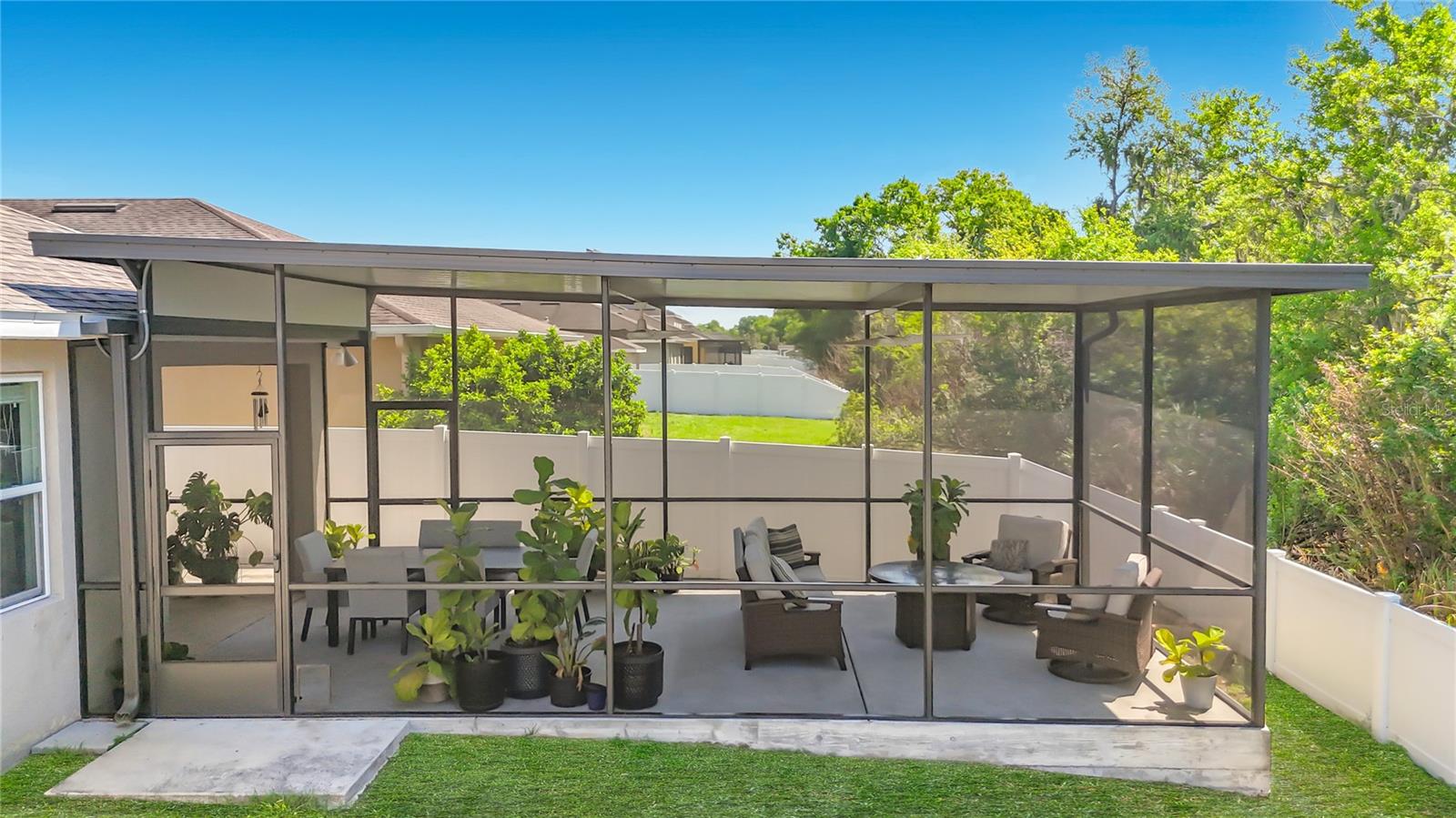 Image 54 of 59 For 12144 Ledbury Commons Drive