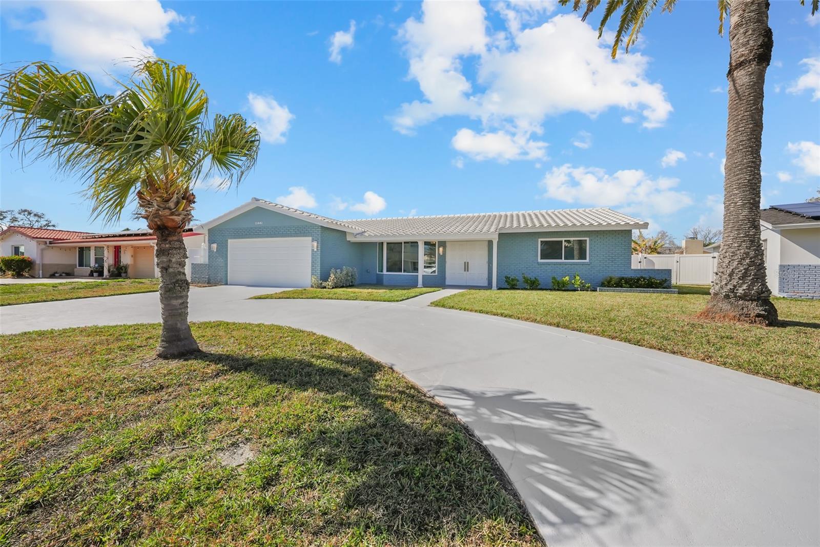 Image 11 of 36 For 11441 47th Avenue N