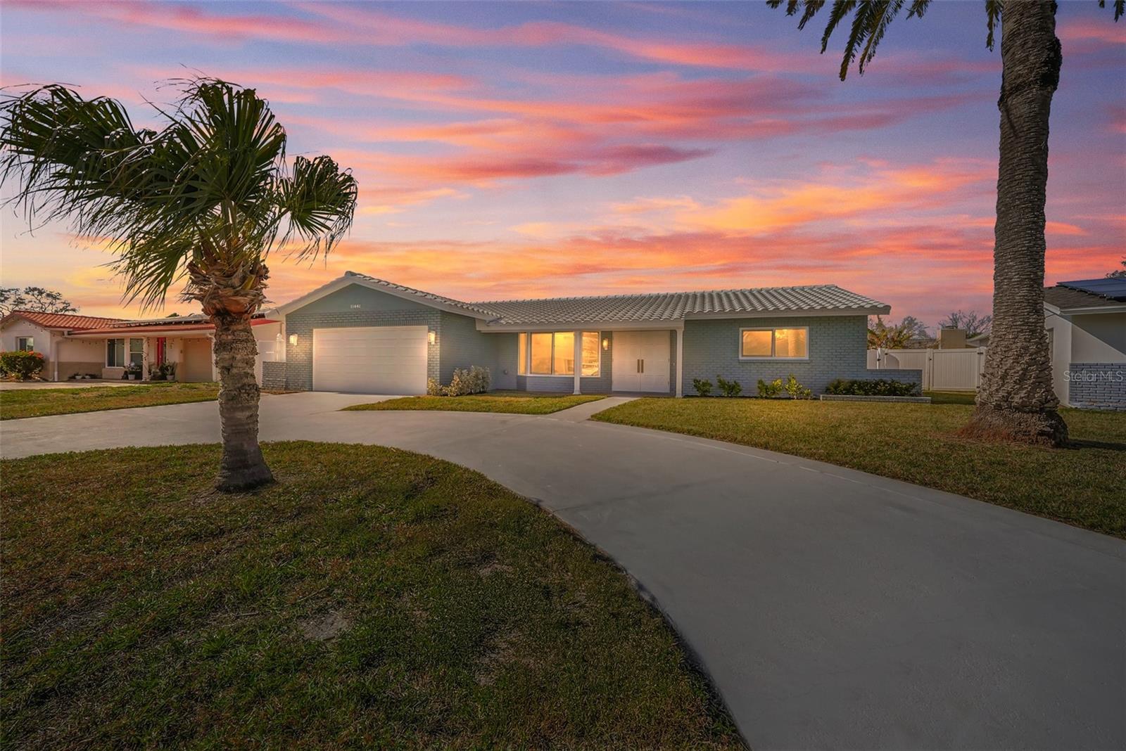 Image 12 of 36 For 11441 47th Avenue N