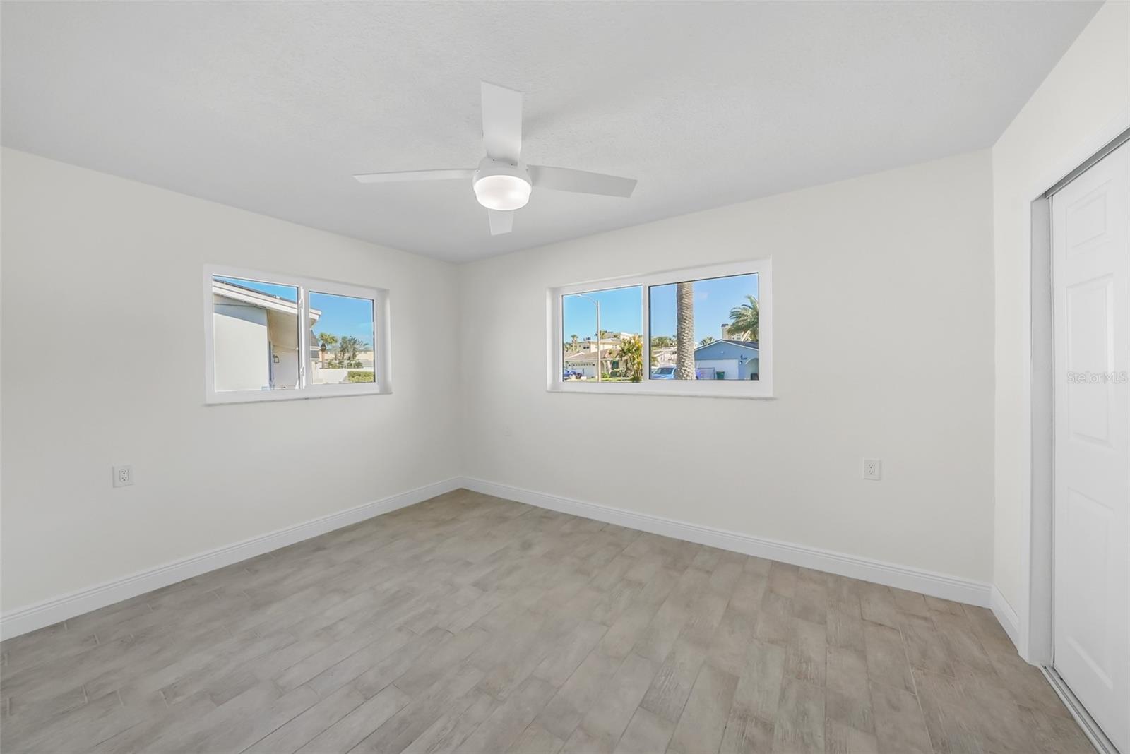 Image 26 of 36 For 11441 47th Avenue N