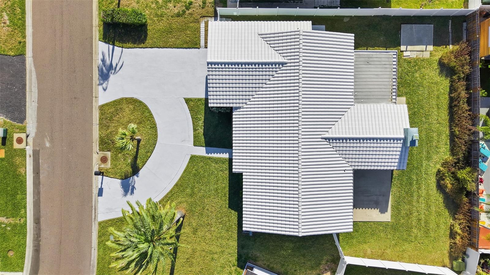 Image 3 of 36 For 11441 47th Avenue N