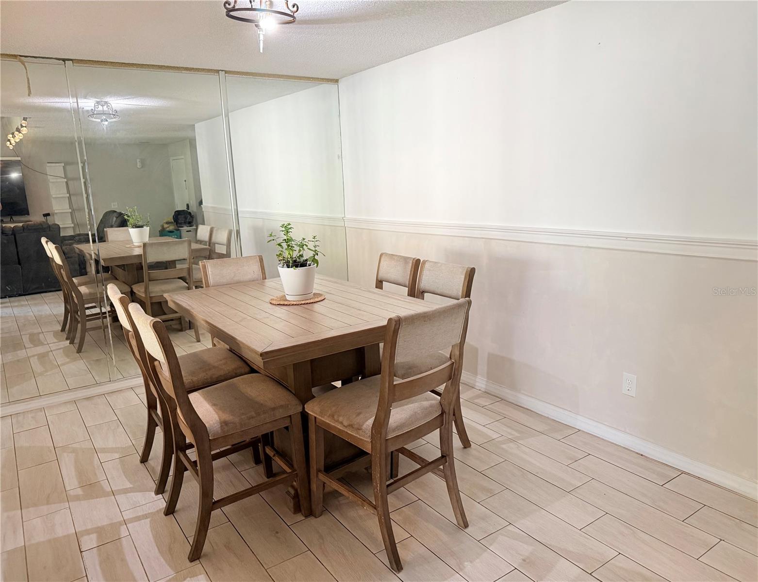 Image 3 of 17 For 4747 Puritan Circle 523