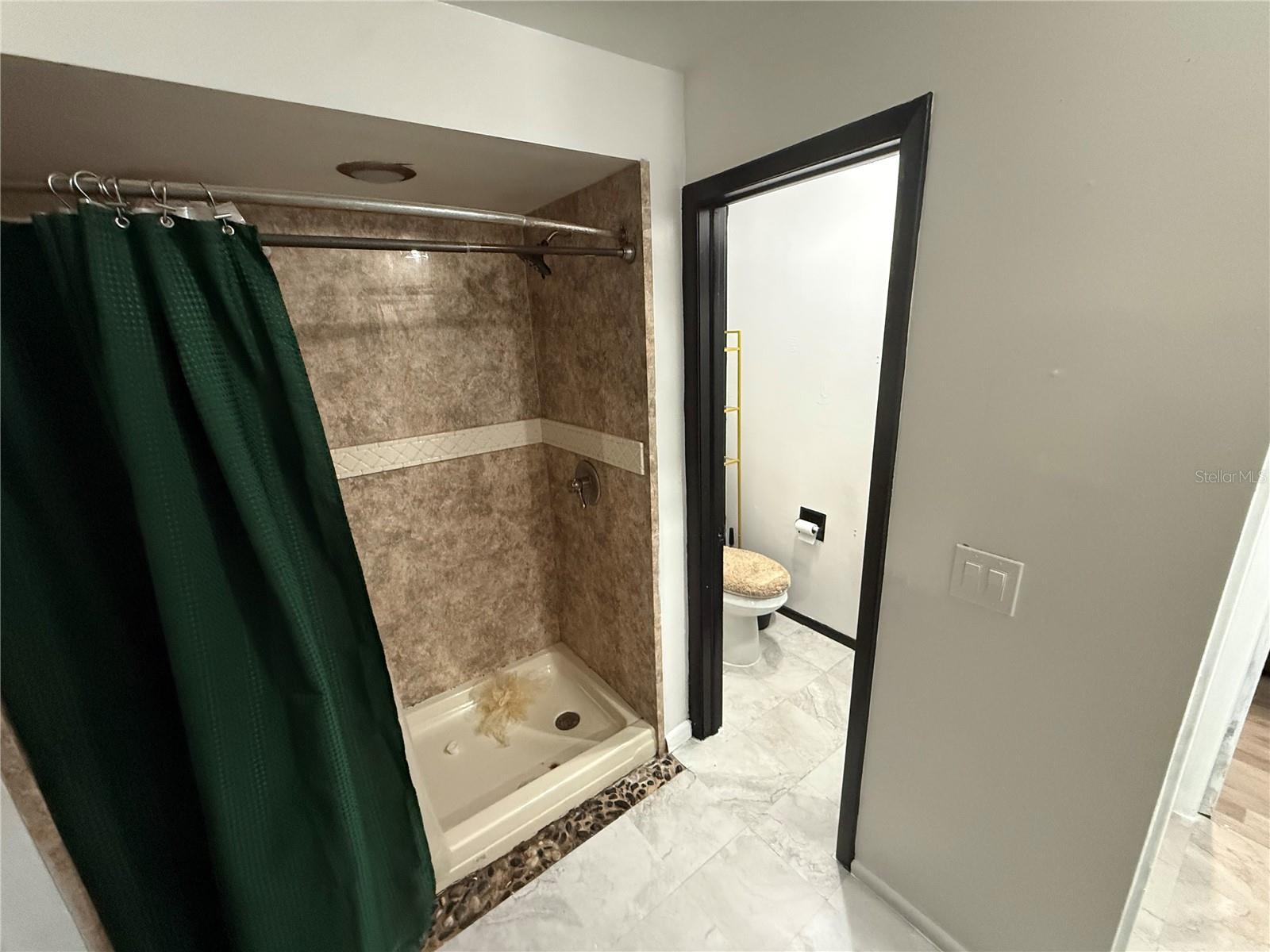 Image 8 of 17 For 4747 Puritan Circle 523