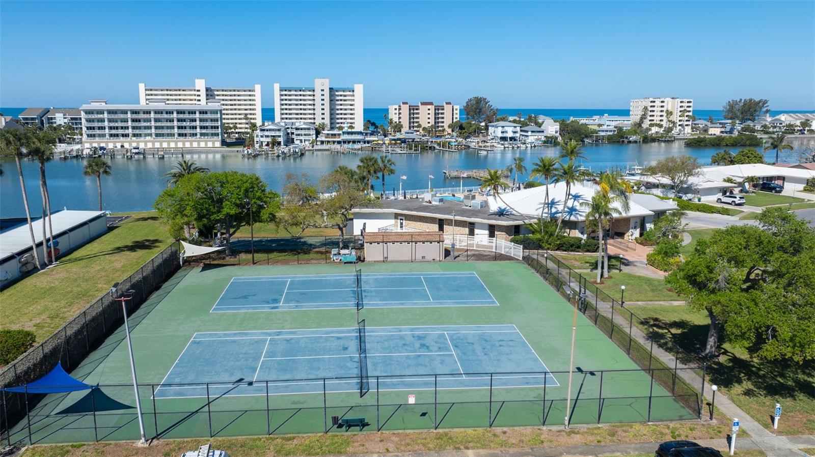 Image 20 of 25 For 10215 Regal Drive 56